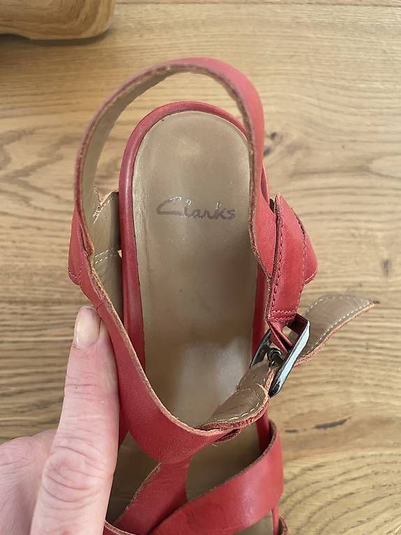 Clarks Damenschuhe: Clarks Keilsandalen Gr 37 – Gebraucht aus Renens VD von siric1996 2