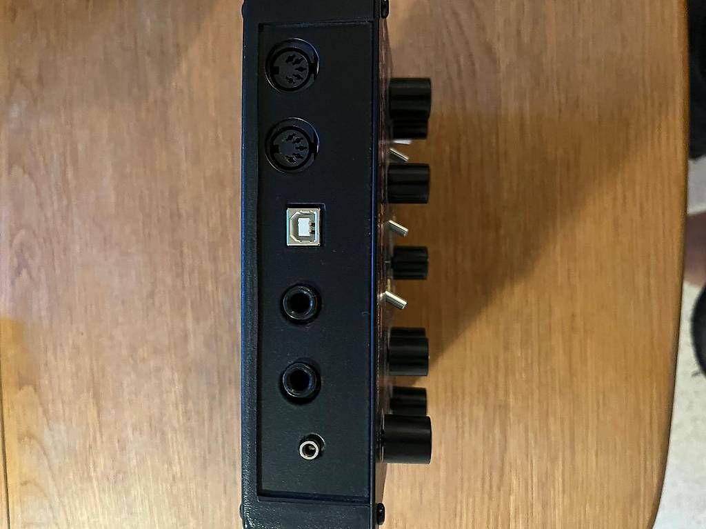 Waldorf Strumenti musicali: Waldorf Streichfett Synthesizer – Usato da Zürich venduto da LeoGd 1
