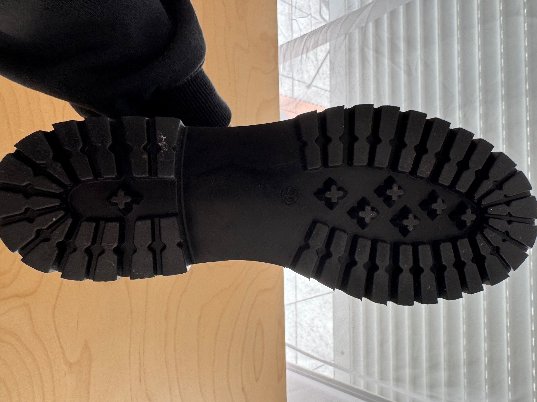 Scarpe da donna: neue Stiefeletten, Leder, schwarz, Grösse 39 – Usato da Rorschacherberg venduto da beeechen 4