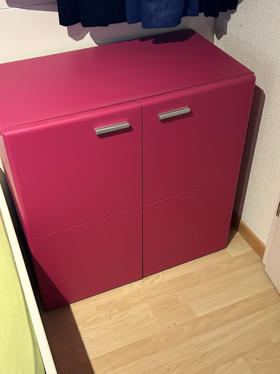 Commodes: Pinkes Sideboard – D'occasion à Zäziwil par jes_d7tm