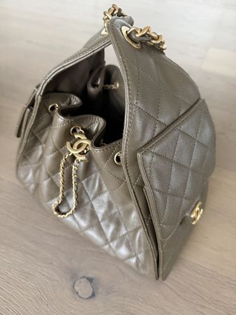 NEUE CHANEL 25 SMALL IN KHAKI