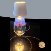 LED Flaschenlampe Evian Millennium | Akku USB-C dimmbar