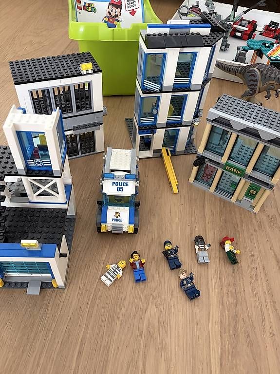 Giocattoli: Box mit diversen Lego  – Usato da Kilchberg ZH venduto da rom_6bf7 1