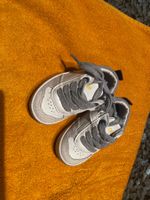 obaibi Leder-Sneakers Grösse 19