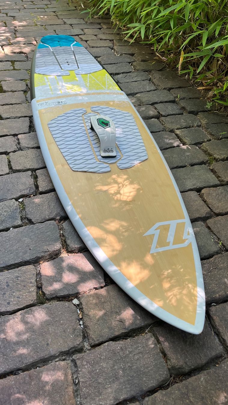 North Tavole da surf e di nuoto: Kitesurf board - North Whip – Usato da Lausanne venduto da Bluefireteam 1
