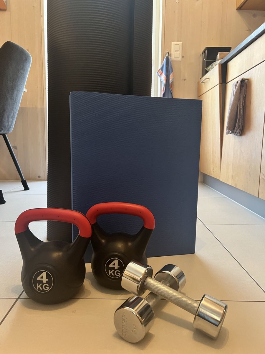 Manubri & Pesi: Home gym set – Nuovo (secondo la descrizione) da Wikon venduto da Kleiderschuhkreisel