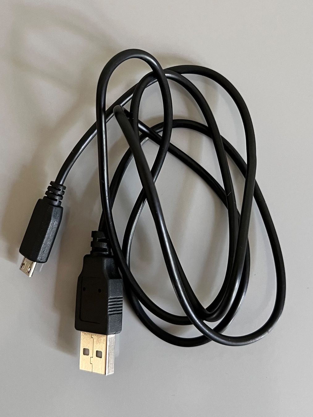 Câbles: Micro USB zu USB Ladekabel (neu) – Neuf (Voir description) à Zürich par Mel_Meli 1