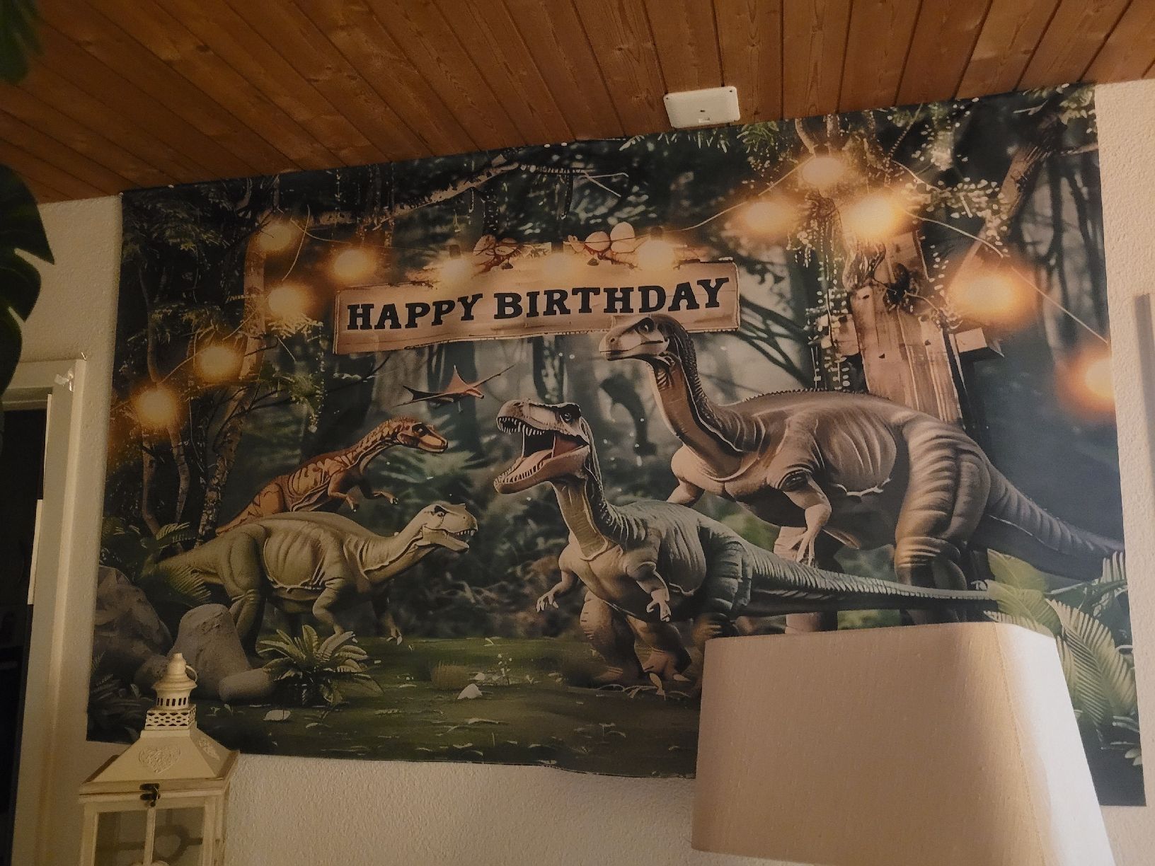 Tutte le decorazioni: Happy Birthday Dinosaurier – Usato da Inwil venduto da Flower2325