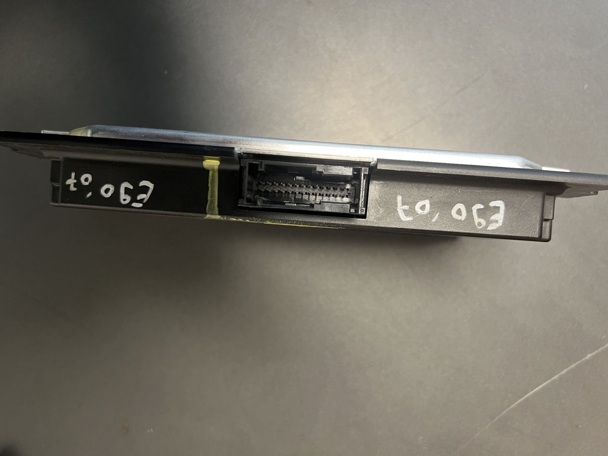BMW Tutti pezzi di ricambio auto: Bmw e90 e91 Fussraummodul – Usato da Lufingen venduto da Kasti92 3