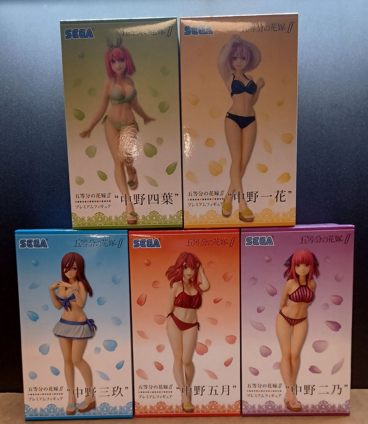 Statuette: The Quintessential Quintuplets série complète SPM 19 à 20cm – Nuovo e nell'imballaggio originale da St-Imier venduto da ATTAKSHOP 1