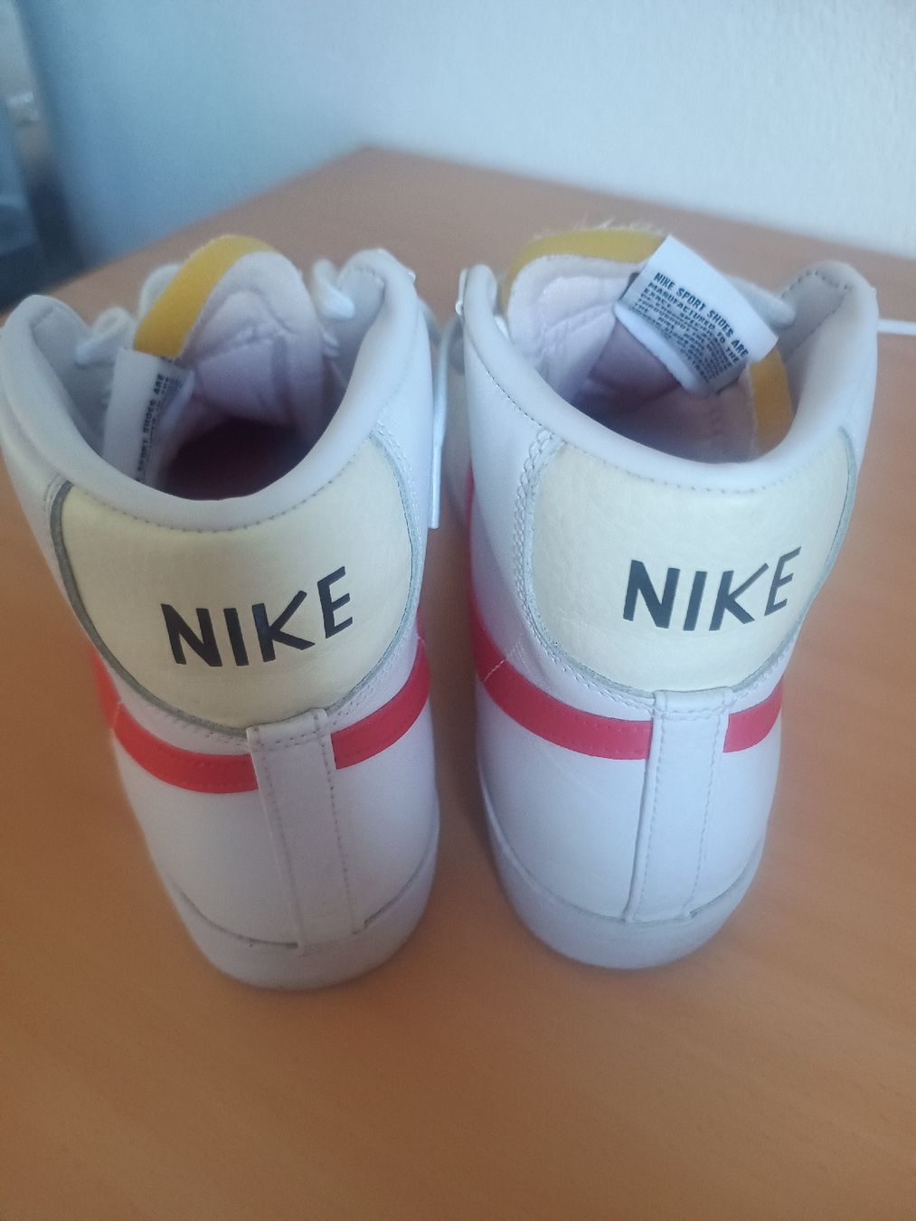 Nike Scarpe da uomo: Neue Nike Mid Blazer | Grösse 44.5 – Nuovo (secondo la descrizione) da Kriegstetten venduto da bucher2227 2
