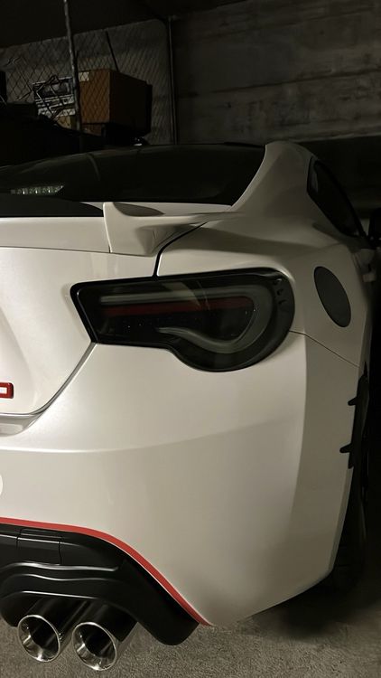 feux-arri-re-valenti-pour-subaru-brz-toyota-gt86-d-occasion-onex