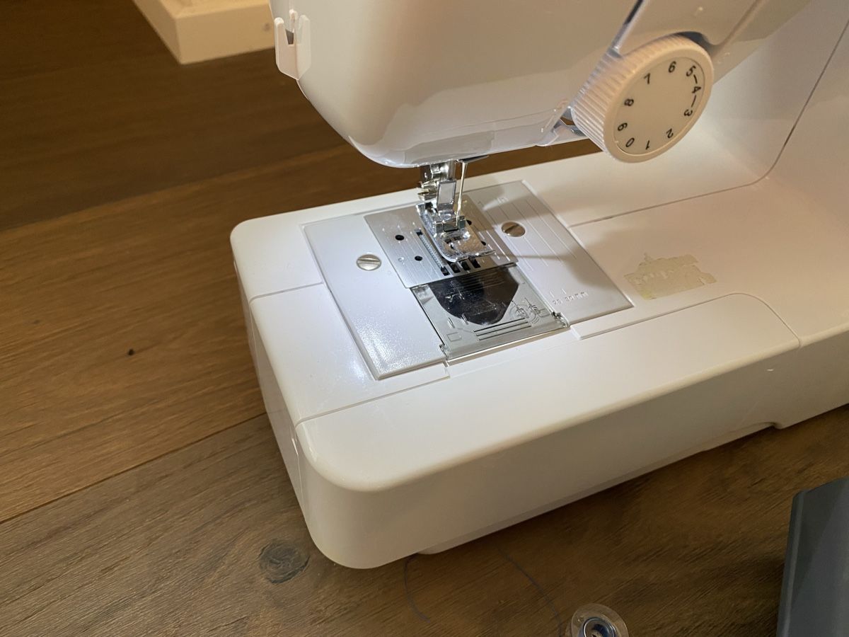 Tutte le macchine: Brother KD144S Little Angel – Usato da Winterthur venduto da tanscha 2