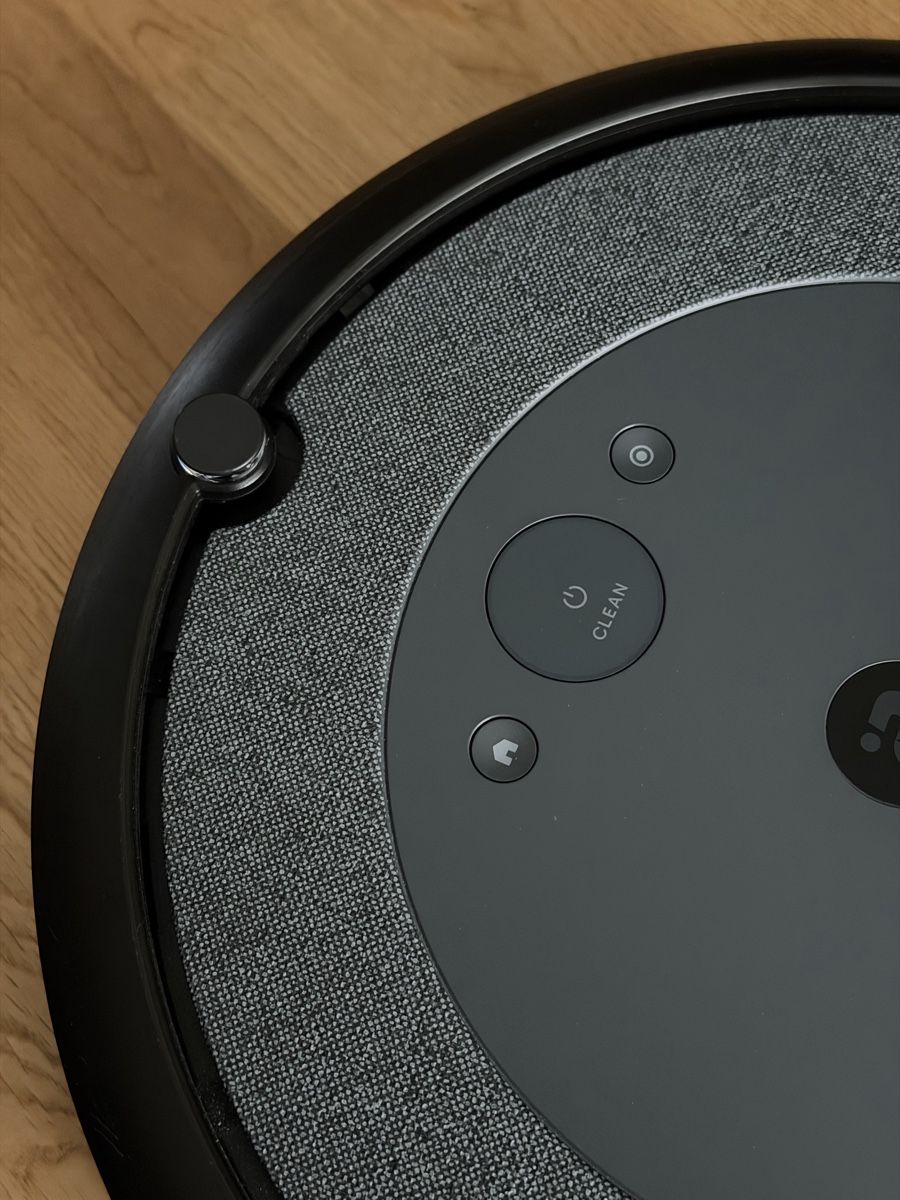 Irobot Aspirapolveri & Accessori: iRobot Roomba i5158 – Usato da Zürich venduto da fixedon_n_on 1