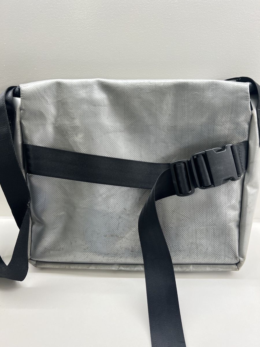 Freitag Taschen: Freitag F12 Dragnet Kult Tasche – Gebraucht aus schaan von Ak9jg8 1