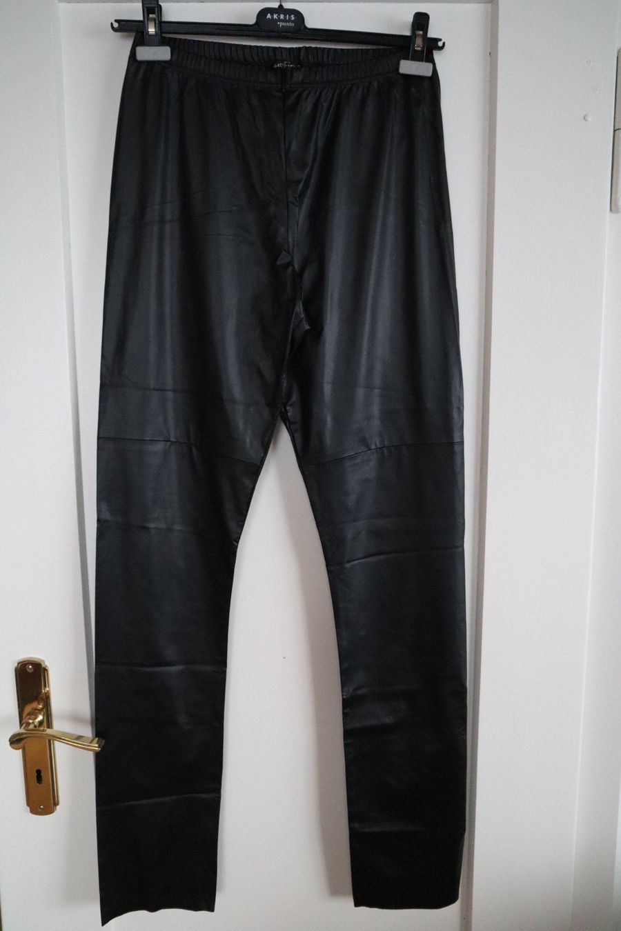 Airfield Hosen: dünne Hose, AirField, Gr. 40 / M, Kunstleder – Gebraucht aus Wattwil von diamant1
