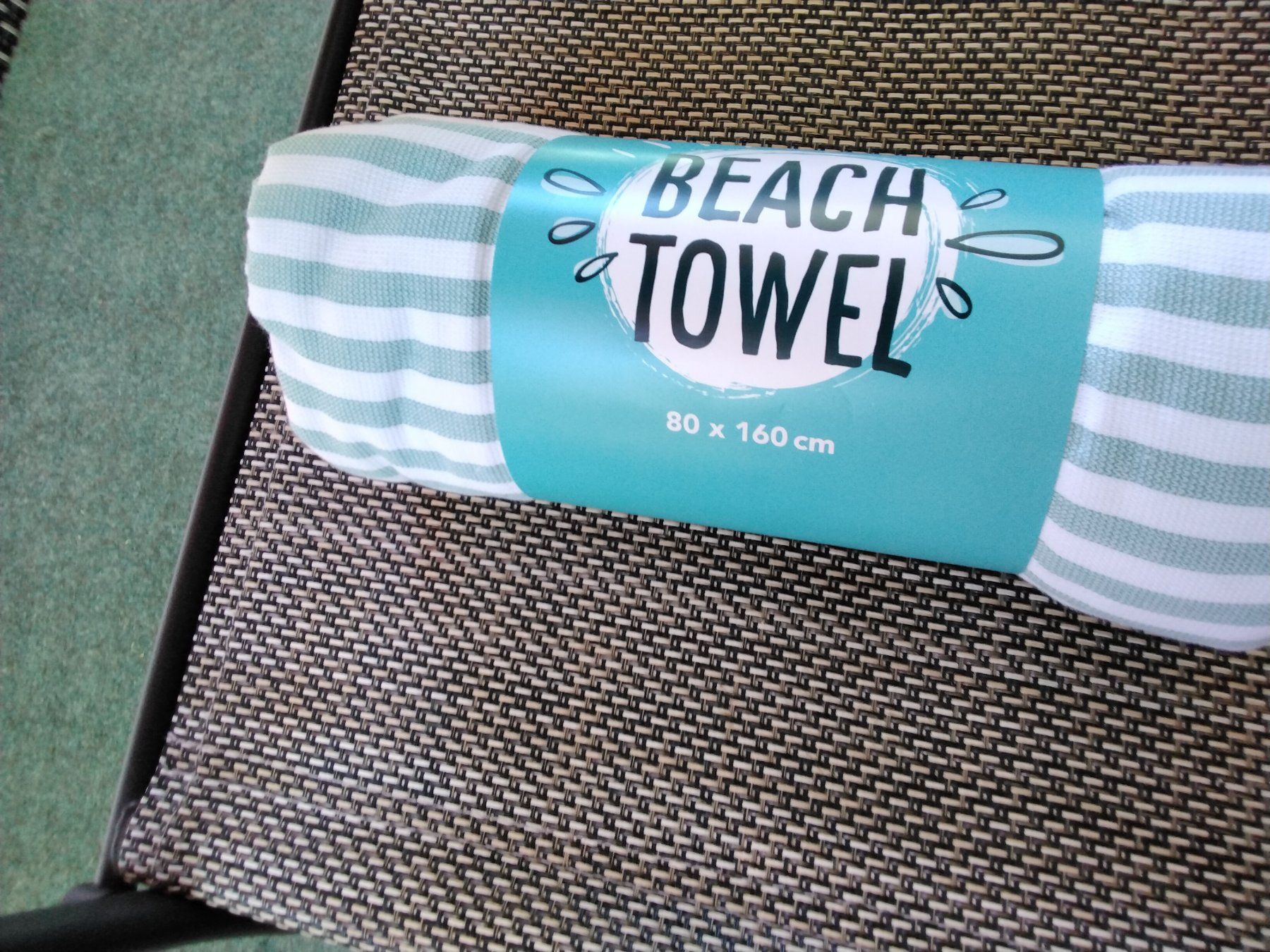 Badetücher: BEACH TOWEL 80 X 160 CM NEU – Neu und originalverpackt aus Biel/Bienne von dasi3