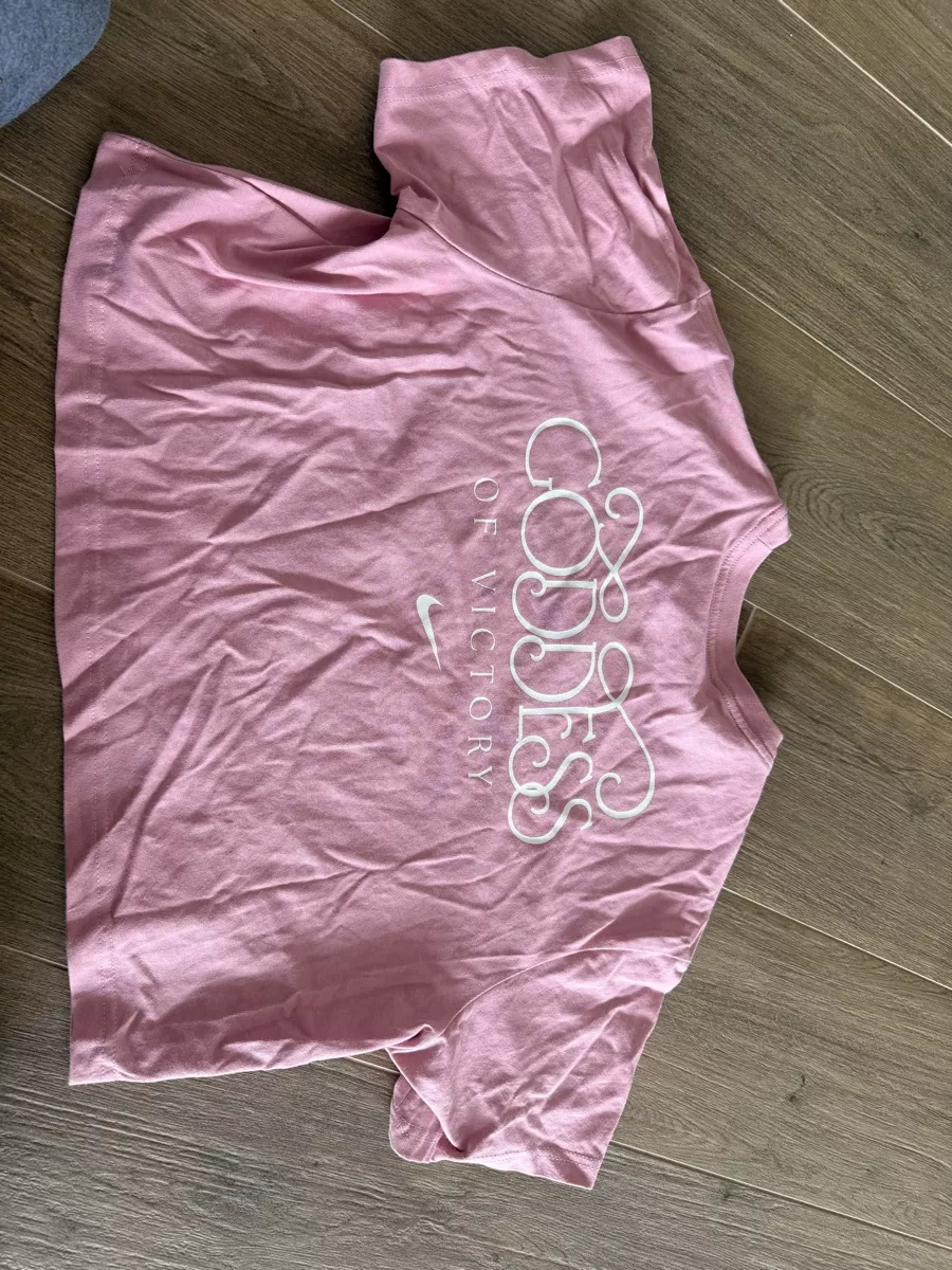 Nike Top: Nike crop top – Usato da Zürich venduto da Bellinka23