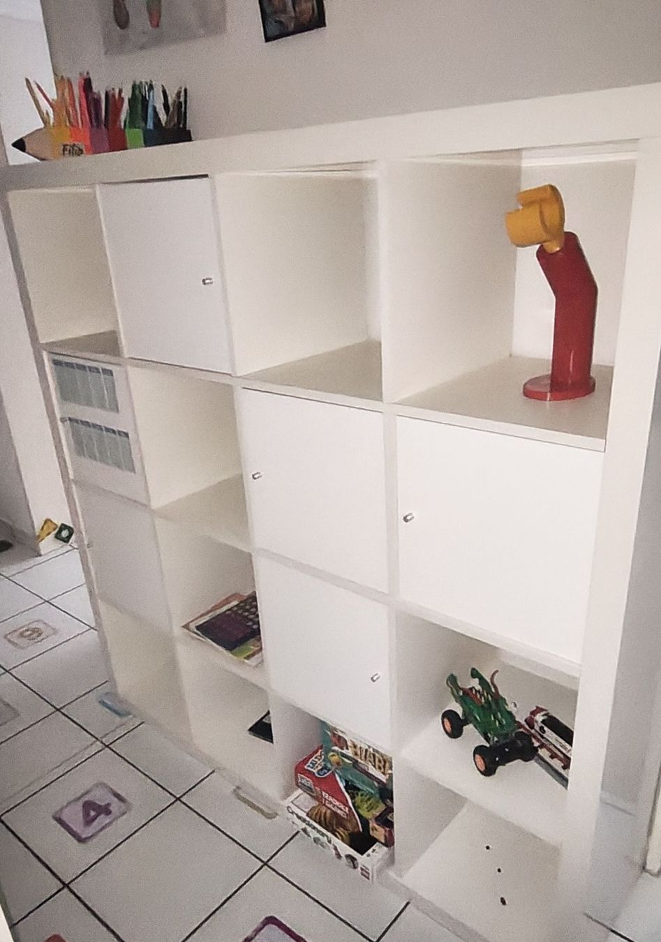 Ikea Regale: IKEA Kallax Regal weiss mit Einsätzen – Gebraucht aus Dulliken von aga_ola 1