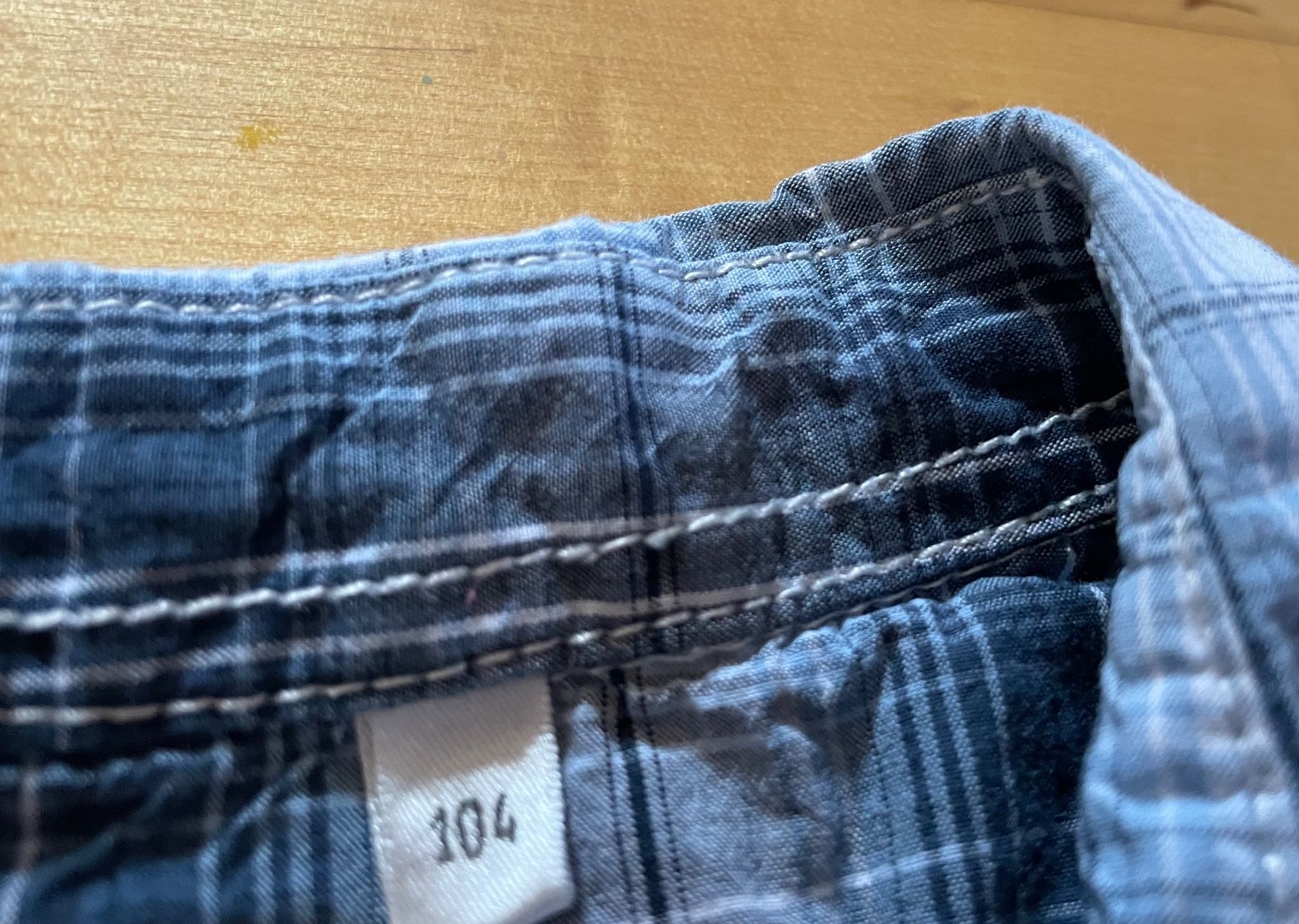 C&A Hemden, T-Shirts & Polos: Hemd Gr 104 – Gebraucht aus Hüntwangen von fra_7nd2 2