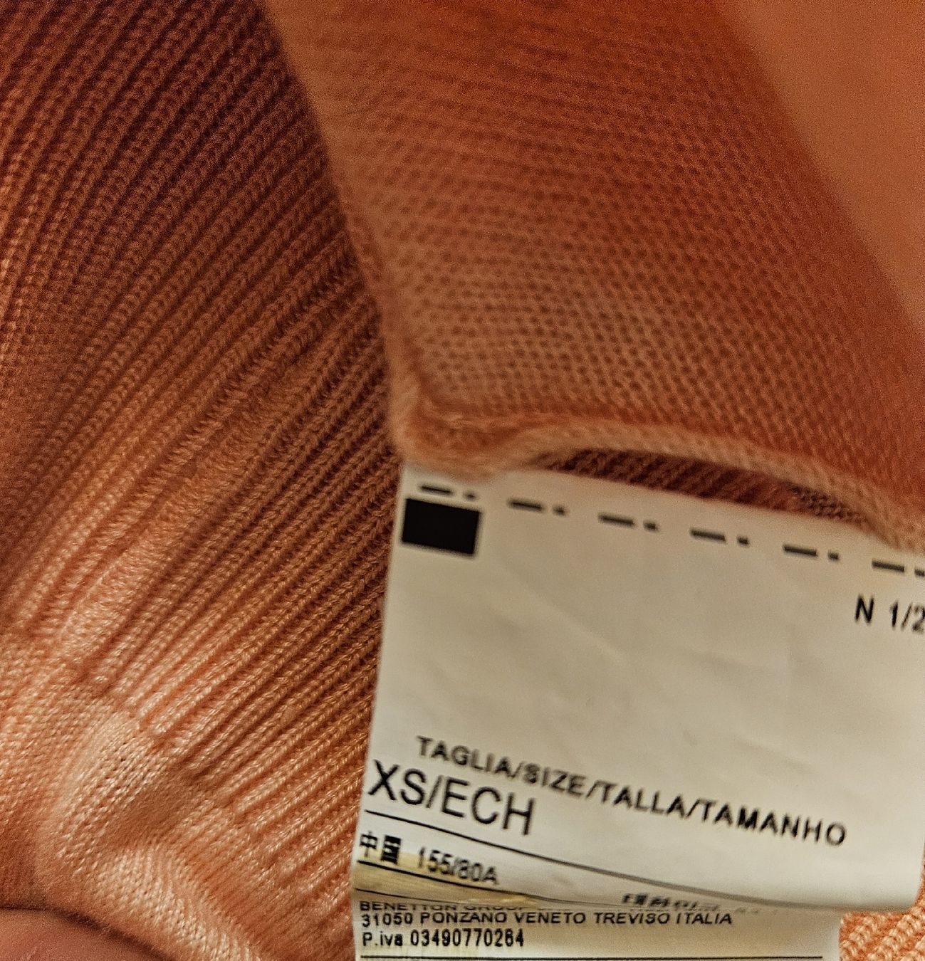 Benetton T-Shirts: Benetton Shirt,Gr. XS, neu – Neu (gemäss Beschreibung) aus Rhäzüns von inf_rcj7 2