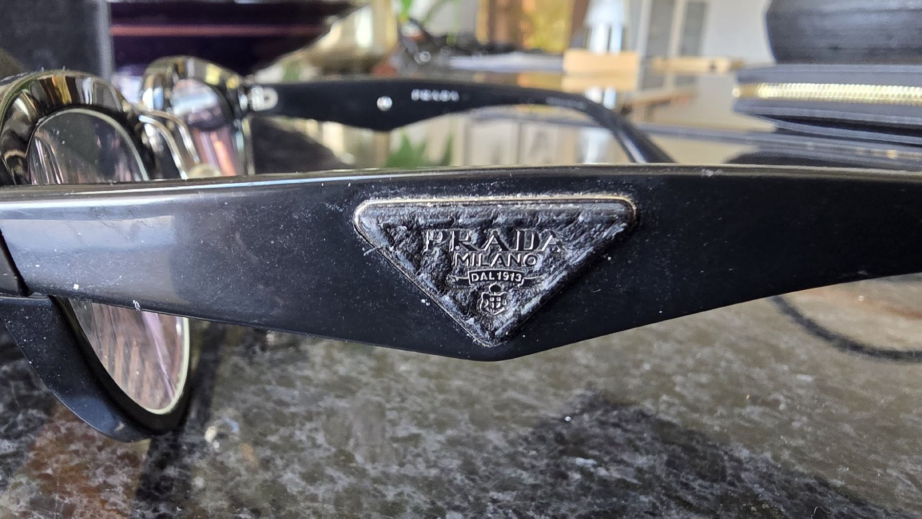 Prada Brillen & Gläser: Lunette de vue PRADA noire – Gebraucht aus Cheyres von Karine-Schweiz 3