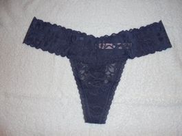 VICTORIA'S SECRET LACIE THONG, M, NEU