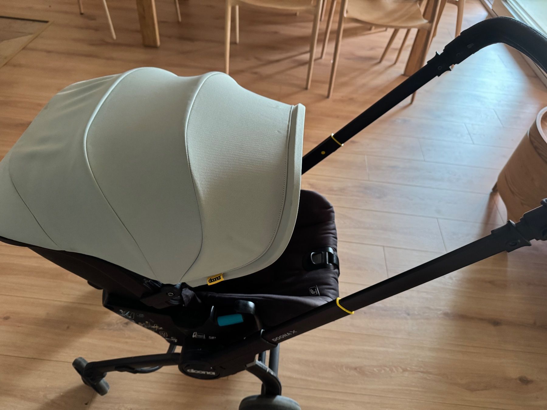Doona Carrozzine: Doona X Kinderwagen & Babyschale – Usato da Basel venduto da sil_lsm2 5