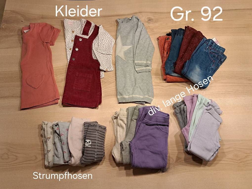 Lotti & Set di vestiti: 47 teiliges Winter-Kleiderpacket Gr. 92 – Usato da Grosswangen venduto da Drafi 1