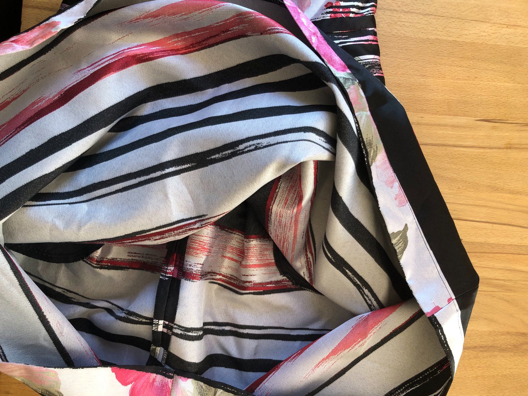 Vestiti: Swing Kleid, Gr. 36, festlich, Blumenmuster, Herbst – Usato da Basel venduto da sebmac 5