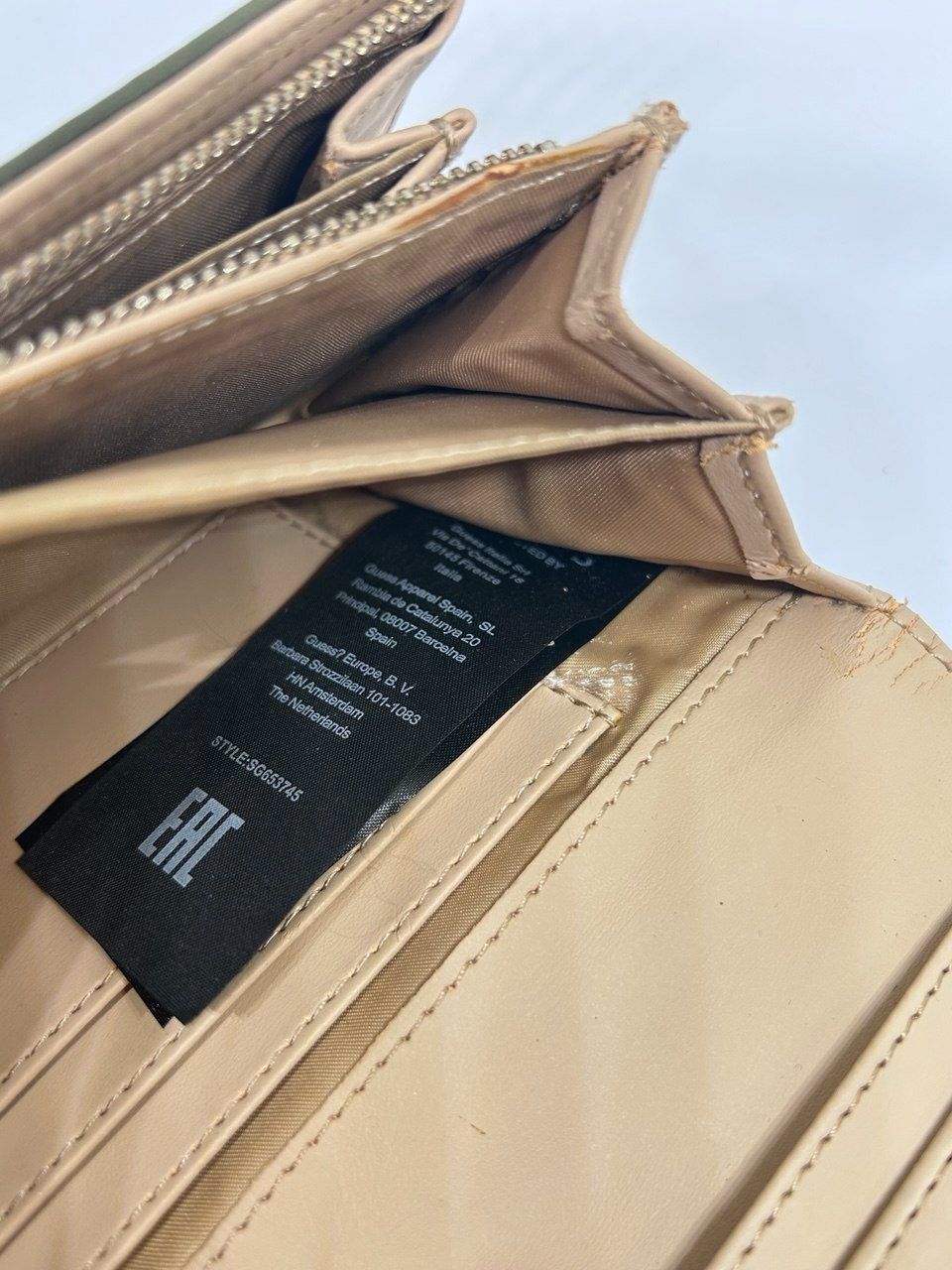 Guess Portamonete: Olive Green Guess Wallet – Usato da Giubiasco venduto da LorisVale 5