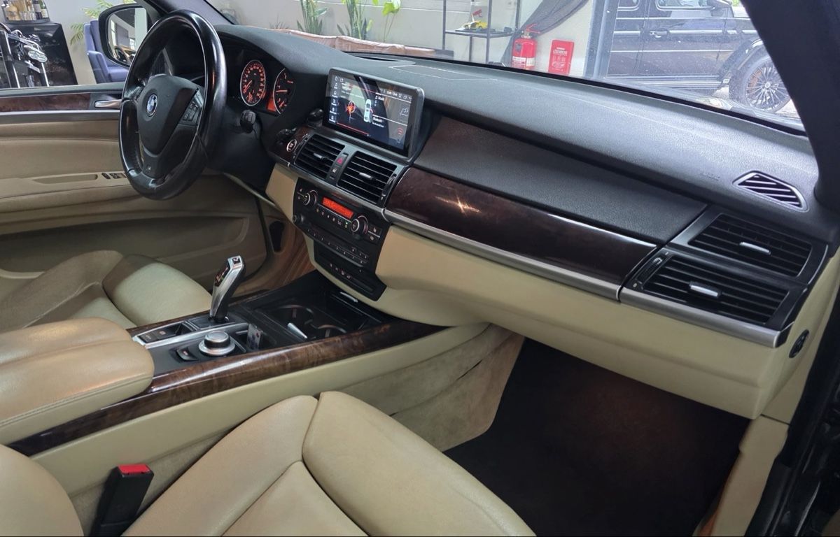 BMW Autos: BMW X5M – D'occasion à Weinfelden par Krusevac037 4