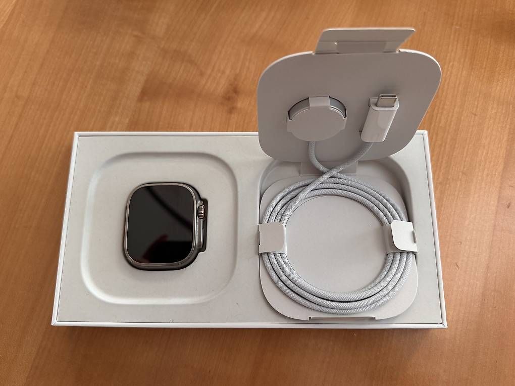 Smartwatch: Apple Watch Ultra 1  Titan – Usato da Schönholzerswilen venduto da lin_js9w 1