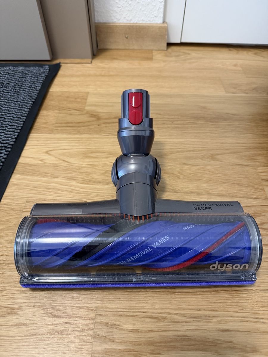 Dyson Sonstiges für Haushalt & Wohnen: Dyson brosse V12  – Gebraucht aus Meyrin von SA_3006
