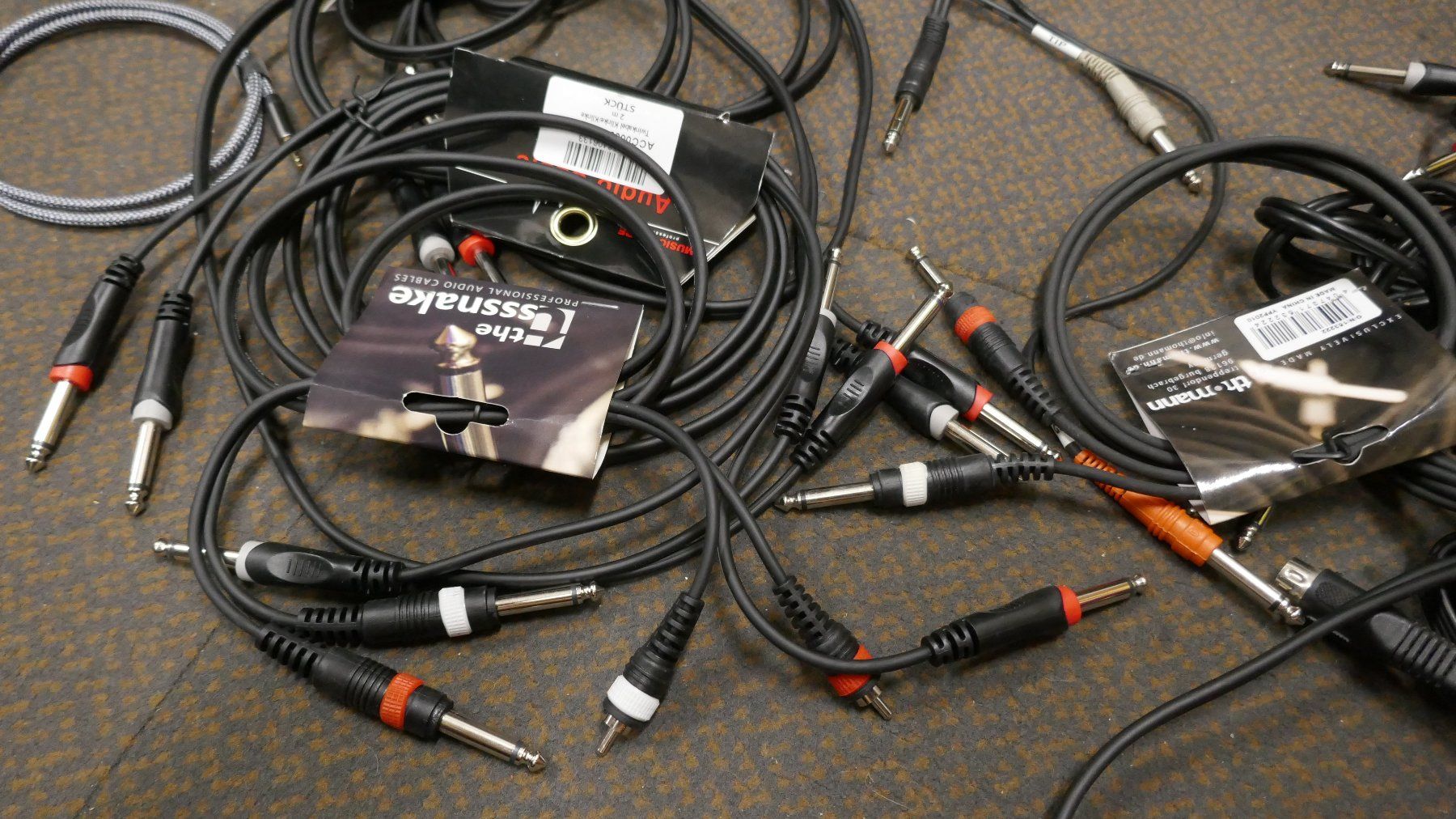 Kabel: Diverse Studio-Audiokabel – Neu (gemäss Beschreibung) aus Wenslingen von FairlightCMI 1