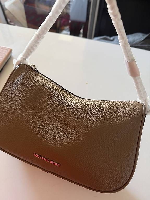 Borse da donna: Michael Kors – Usato da Pollegio venduto da sad_pr8f 2