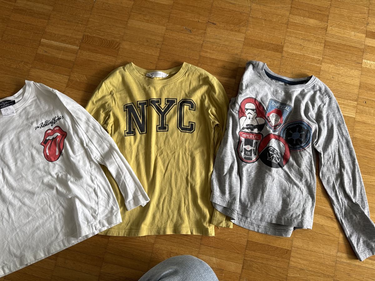 Zara Kleiderpakete & -sets: Sweatshirt – Gebraucht aus Glattpark(Opfikon) von cherrytomate