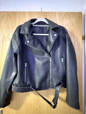 Kunstlederjacke Grau Grösse S guter Zustand