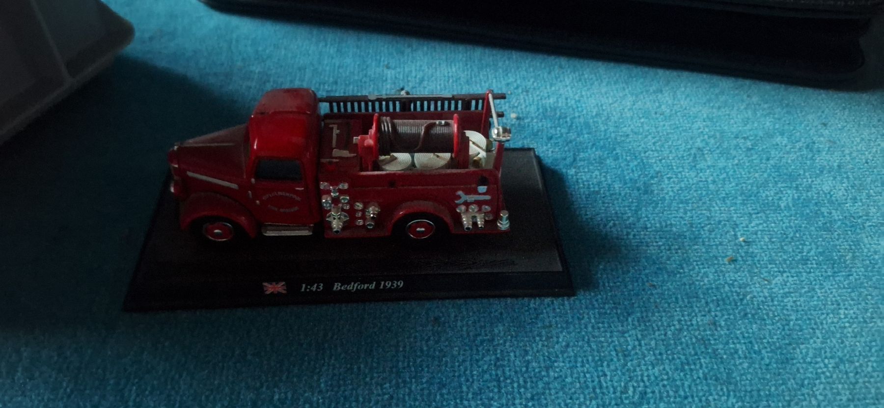 Modellini d'auto: Feuerwehrauto Modell 1:43 Bedford 1939  – Usato da Luzern venduto da Briefmarkentaube 1