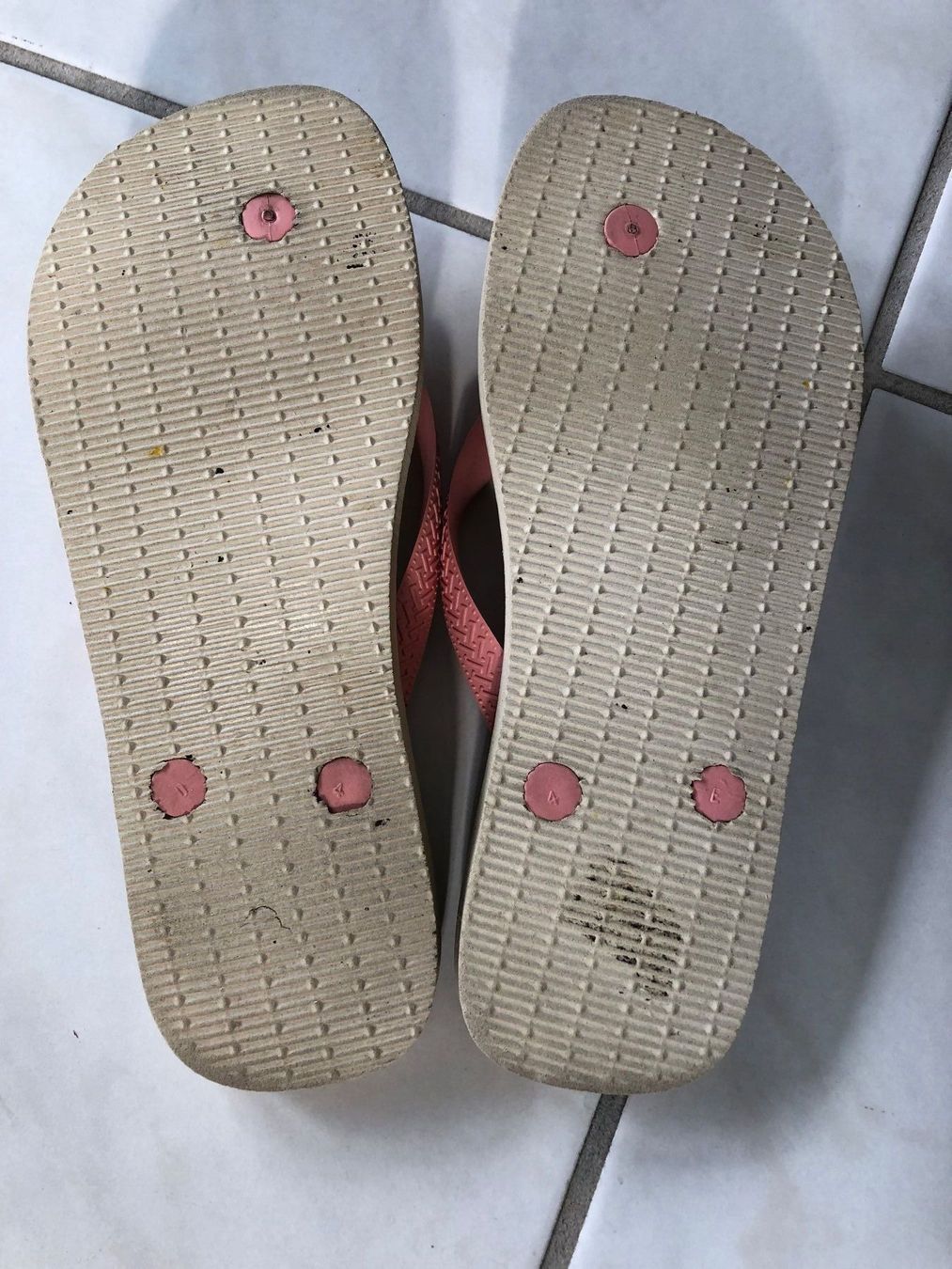 Havaianas Damenschuhe: Havaianas Flip-Flops, 37-38 – Gebraucht aus Hittnau von JD-OE 1