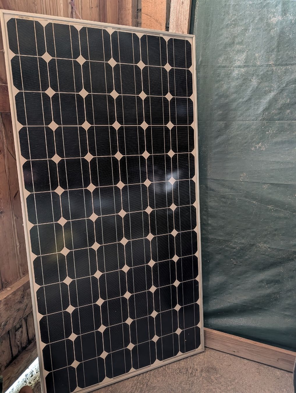 Victron Solargeräte und Solarprodukte: Solar Set – Gebraucht aus Wängi von Biker015