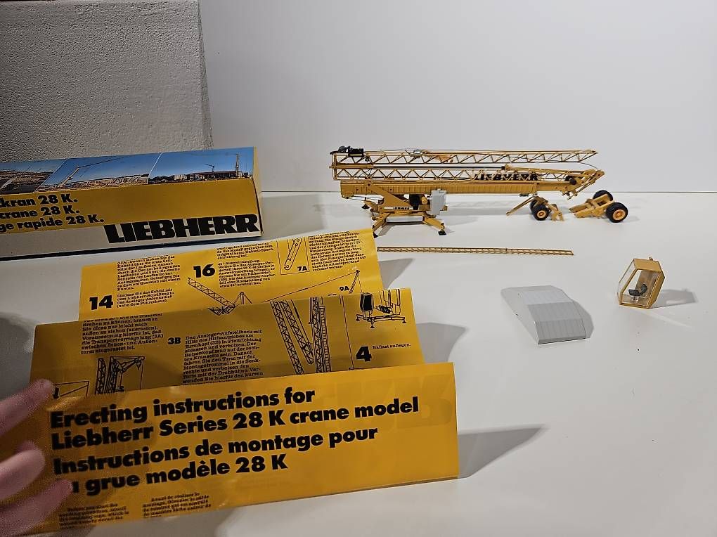 Liebherr Modellbausätze & Standmodelle: Liebherr 28K – Gebraucht aus Wittenbach von r_e_d87p 2