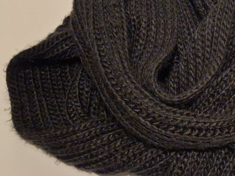 Foulards, Tücher & Schals: Damen Loop Schal von Replace ca. 72cm x 30cm Schwarz – Gebraucht aus Hallau von CHACLA 4