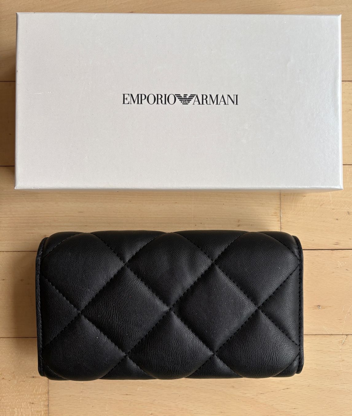 Armani Portamonete: Emporio Armani wallet – Nuovo (secondo la descrizione) da Lausanne venduto da ValeMerky 1
