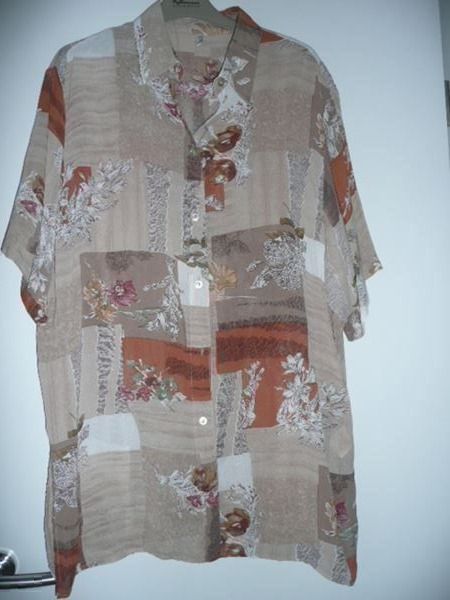 Blusen: NEUE Bluse braun/beige aus 100 % Viscose – Neu (gemäss Beschreibung) aus Baar von negombo