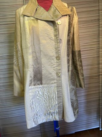 Kurzmantel in Gold/beige, Gr. 42/44
