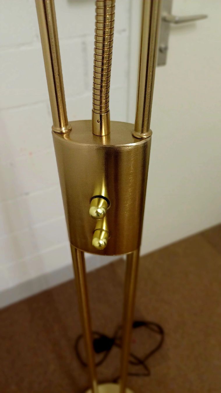 Lampade: Stehlampe Gold Neuwertig – Nuovo (secondo la descrizione) da Sissach venduto da egdluegesdl 3