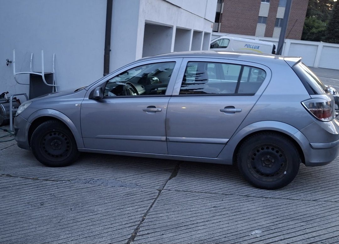 Opel Autos: Opel Astra – D'occasion à Rorschach par men_t86c