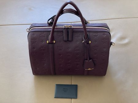 MCM Tasche bordeaux Leder monogramm, wie NEU!