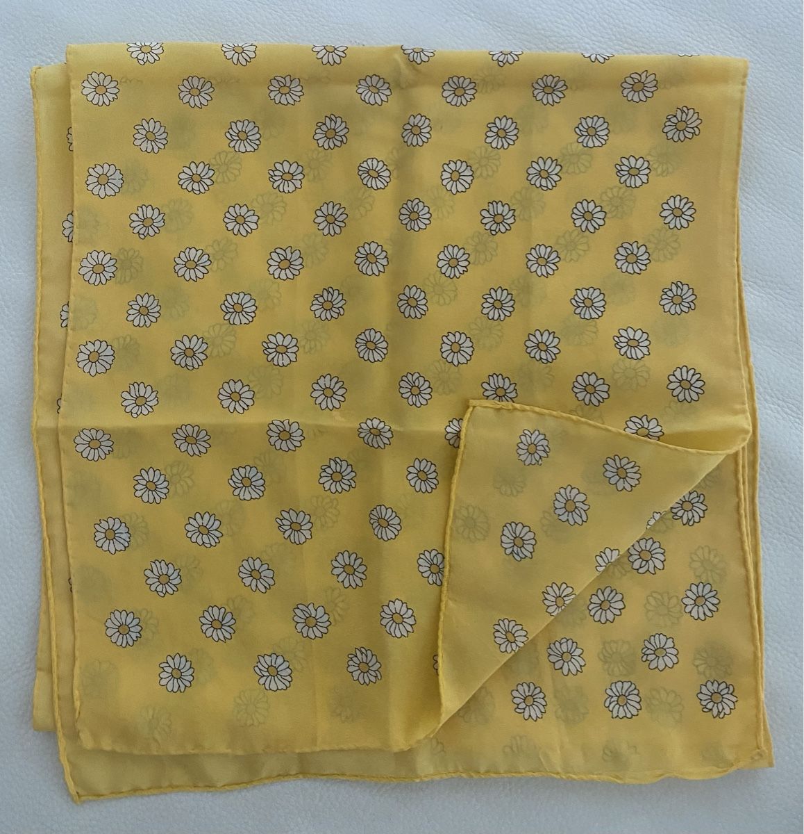 Foulard & Sciarpe: Seiden Schal 🌸 – Usato da Opfikon venduto da Luis144 2